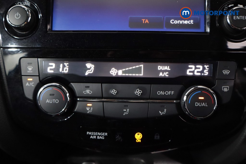 Nissan Qashqai N-Connecta Automatic Petrol SUV - Stock Number (1575914) - 16th supplementary image