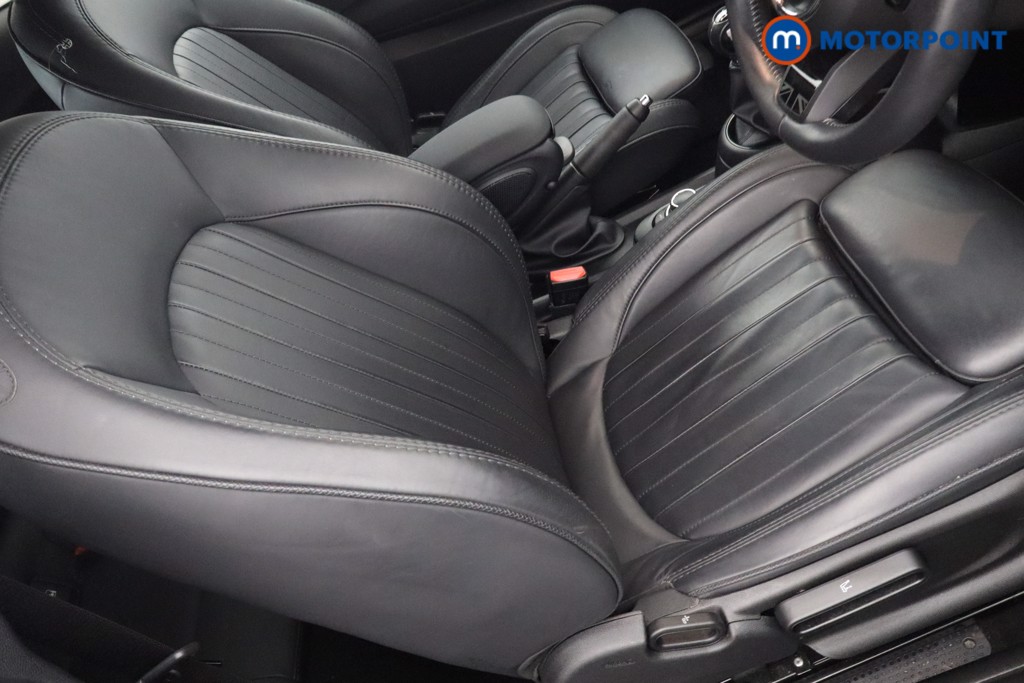 Mini Hatchback Cooper S Exclusive Manual Petrol Hatchback - Stock Number (1576154) - 16th supplementary image