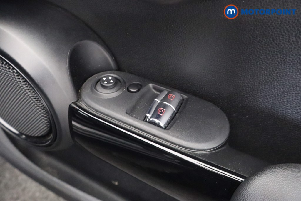 Mini Hatchback Cooper S Exclusive Manual Petrol Hatchback - Stock Number (1576154) - 19th supplementary image