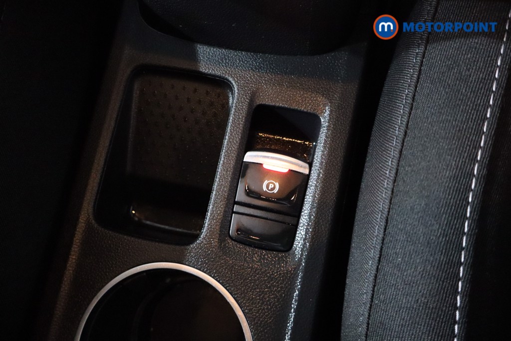 Renault Captur Iconic Manual Petrol SUV - Stock Number (1576264) - 20th supplementary image