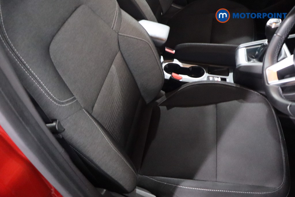 Renault Captur Iconic Manual Petrol SUV - Stock Number (1576264) - 26th supplementary image