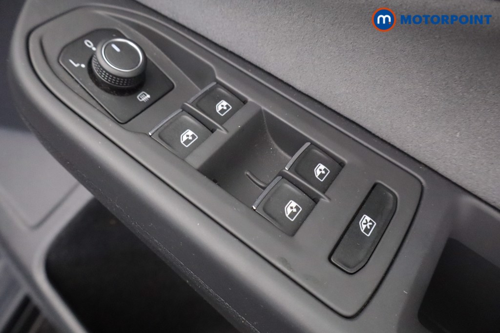 Volkswagen Golf R-Line Automatic Petrol Hatchback - Stock Number (1576270) - 19th supplementary image