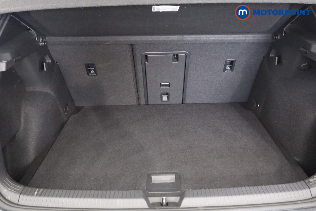 Volkswagen Golf R-Line Automatic Petrol Hatchback - Stock Number (1576270) - 38th supplementary image