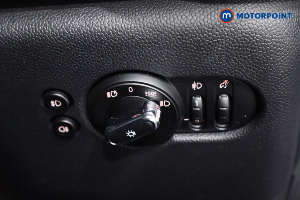 Mini Hatchback Cooper S Sport Automatic Petrol Hatchback - Stock Number (1576499) - 21st supplementary image