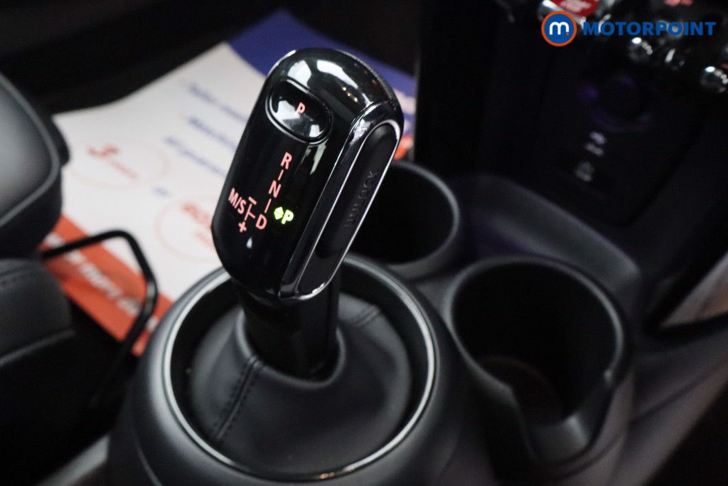 Mini Hatchback Cooper Exclusive Automatic Petrol Hatchback - Stock Number (1576704) - 11th supplementary image