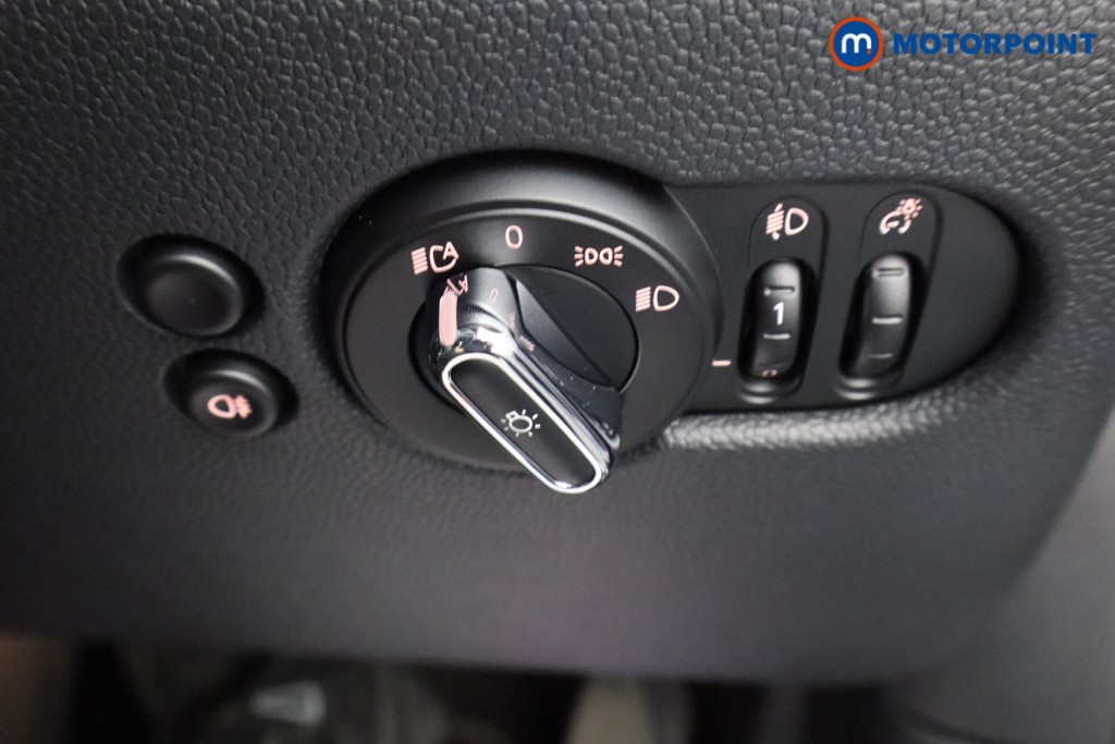 Mini Hatchback Cooper Exclusive Automatic Petrol Hatchback - Stock Number (1576704) - 15th supplementary image