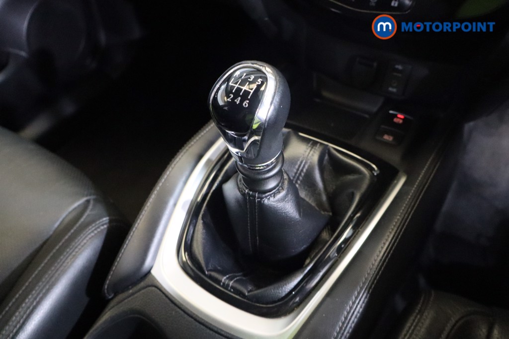 Nissan X-Trail Tekna Manual Diesel SUV - Stock Number (1548226) - 12th supplementary image