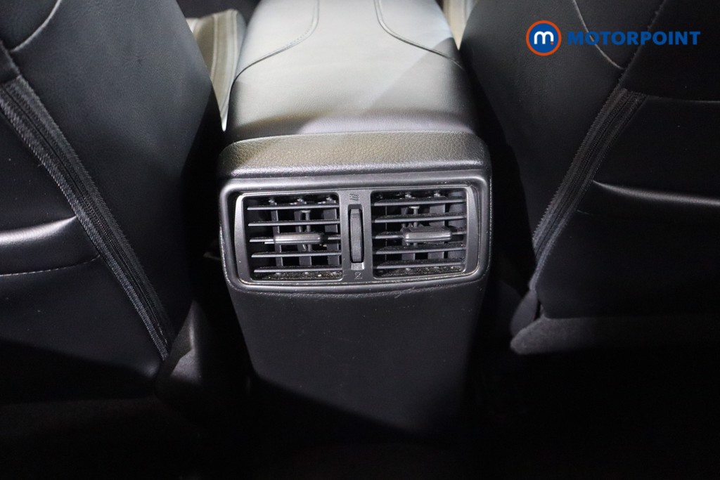 Nissan X-Trail Tekna Manual Diesel SUV - Stock Number (1548226) - 22nd supplementary image