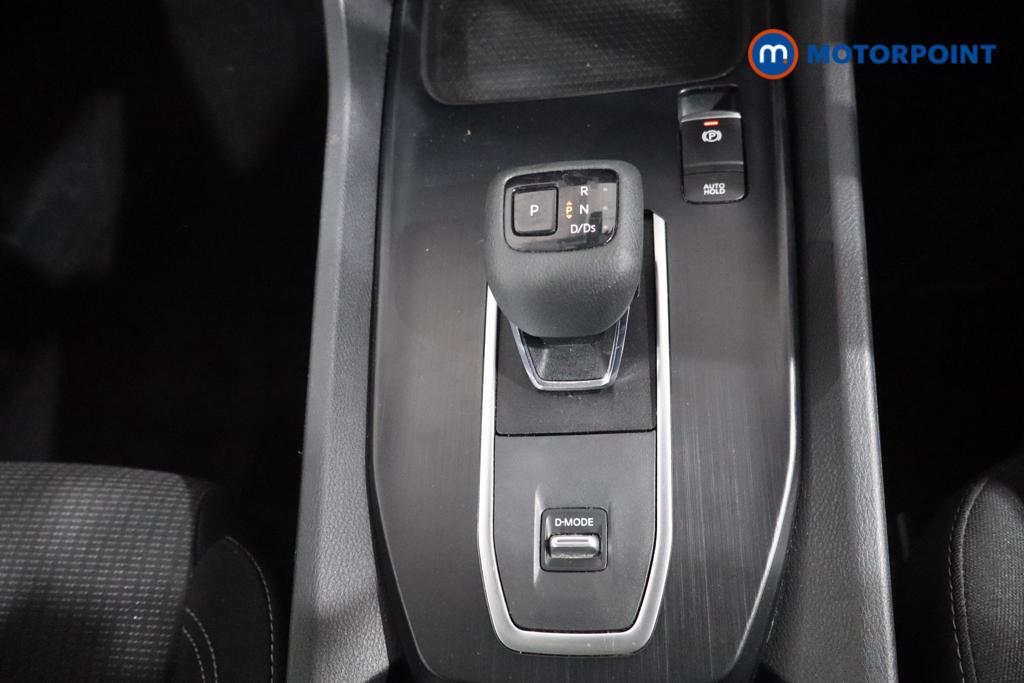 Nissan Qashqai Acenta Premium Automatic Petrol SUV - Stock Number (1558843) - 4th supplementary image