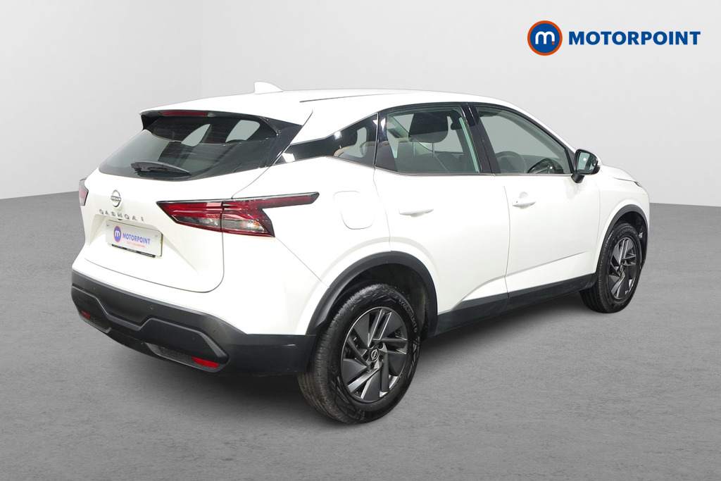 Nissan Qashqai Acenta Premium Automatic Petrol SUV - Stock Number (1558843) - Drivers side rear corner