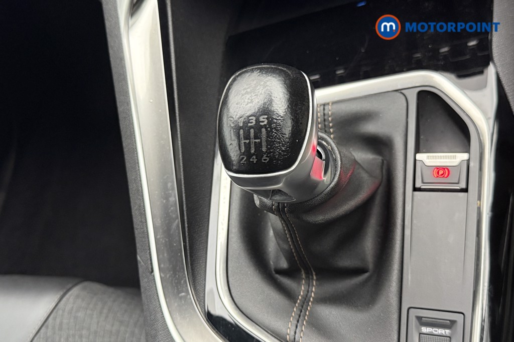 Peugeot 3008 Gt Line Manual Petrol SUV - Stock Number (1560257) - 10th supplementary image