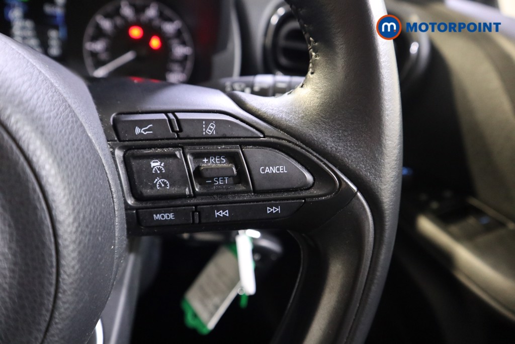 Toyota Yaris Icon Automatic Petrol-Electric Hybrid Hatchback - Stock Number (1561905) - 4th supplementary image