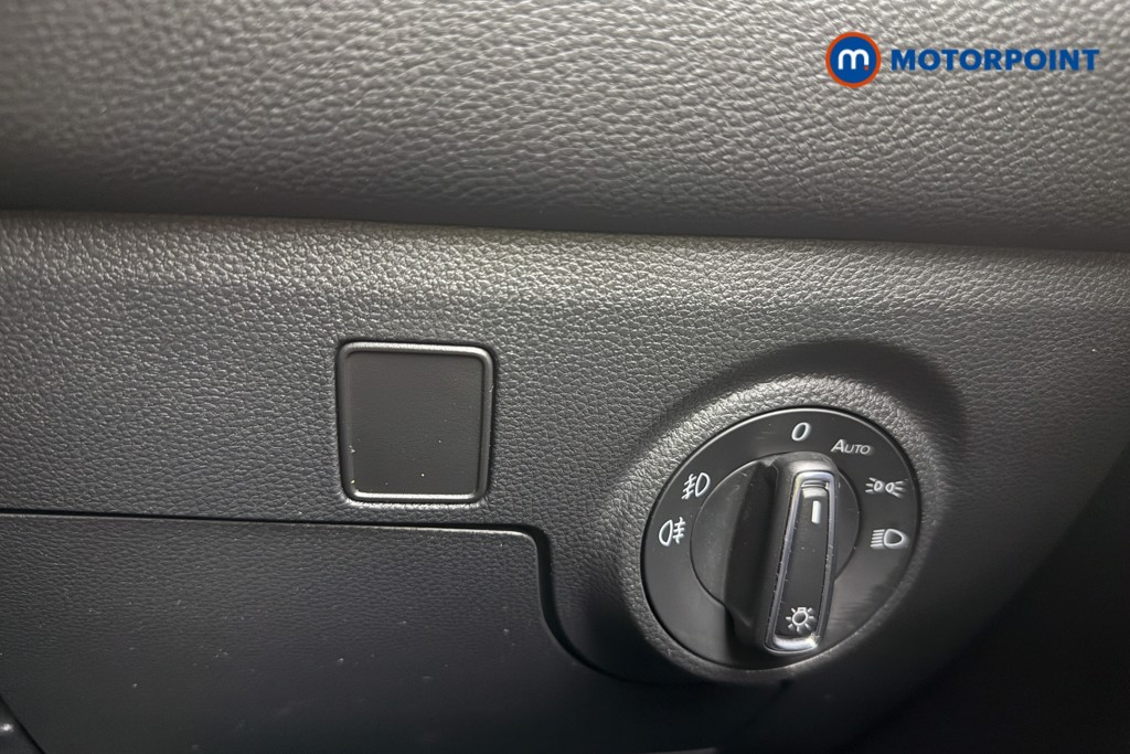 Seat Arona Fr Red Edition Manual Petrol SUV - Stock Number (1564735) - 17th supplementary image