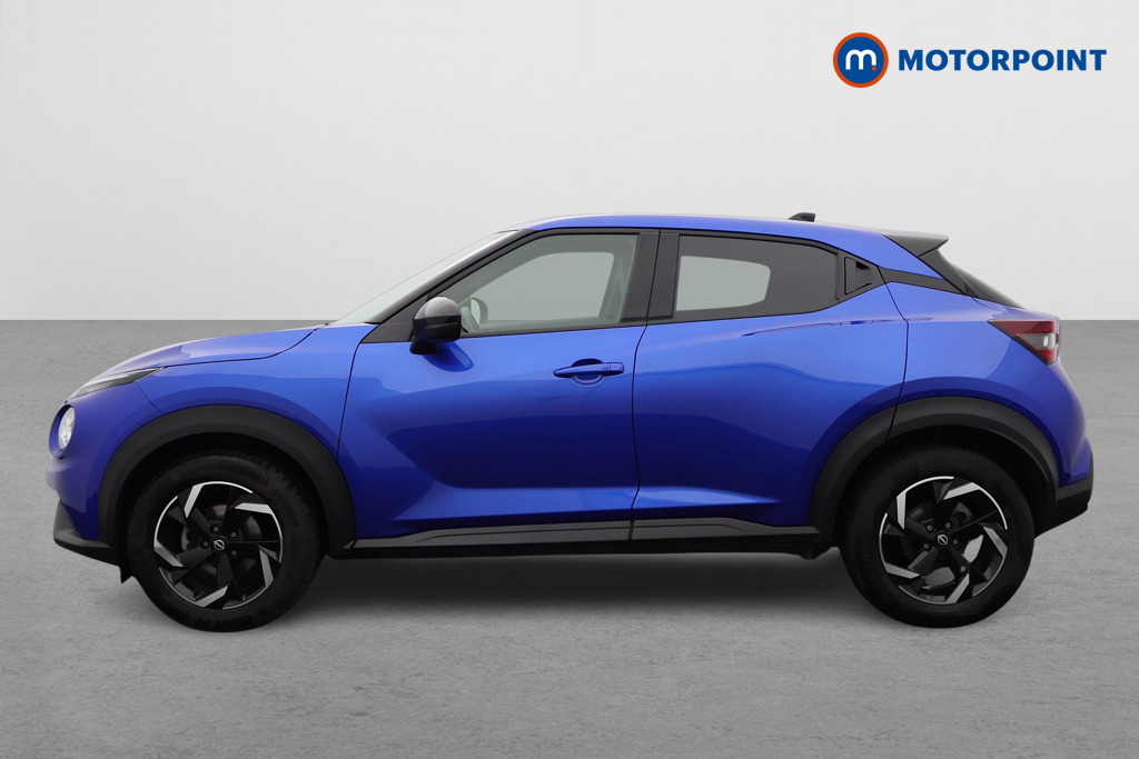 Nissan Juke N-Connecta Automatic Petrol SUV - Stock Number (1565001) - Passenger side