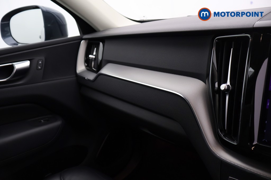 Volvo Xc60 Core Automatic Petrol Plug-In Hybrid SUV - Stock Number (1565401) - 6th supplementary image