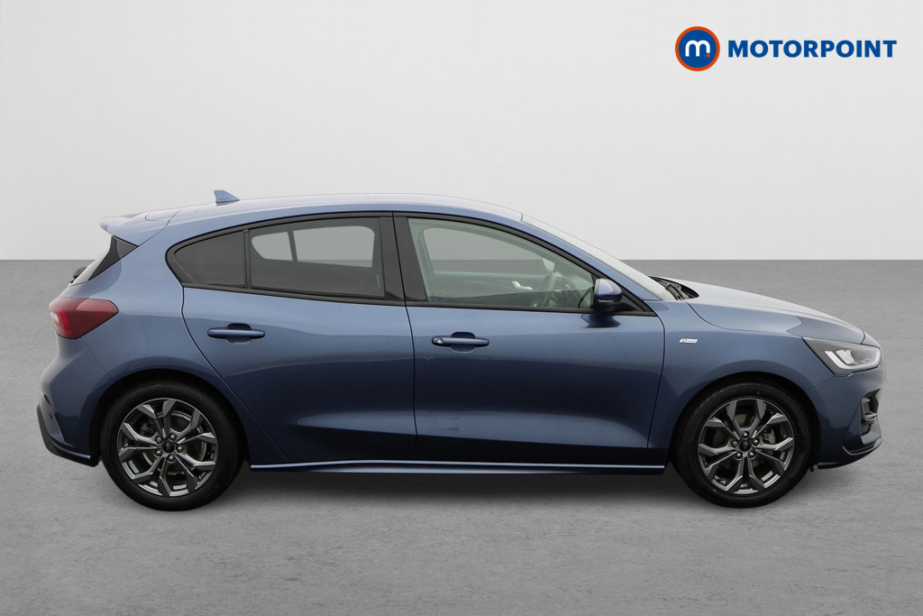Ford Focus St-Line Manual Petrol-Electric Hybrid Hatchback - Stock Number (1566242) - Drivers side