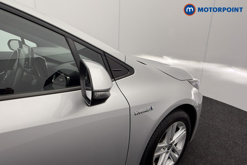 Toyota Corolla Icon Tech Automatic Petrol-Electric Hybrid Estate - Stock Number (1566419) - 14th supplementary image