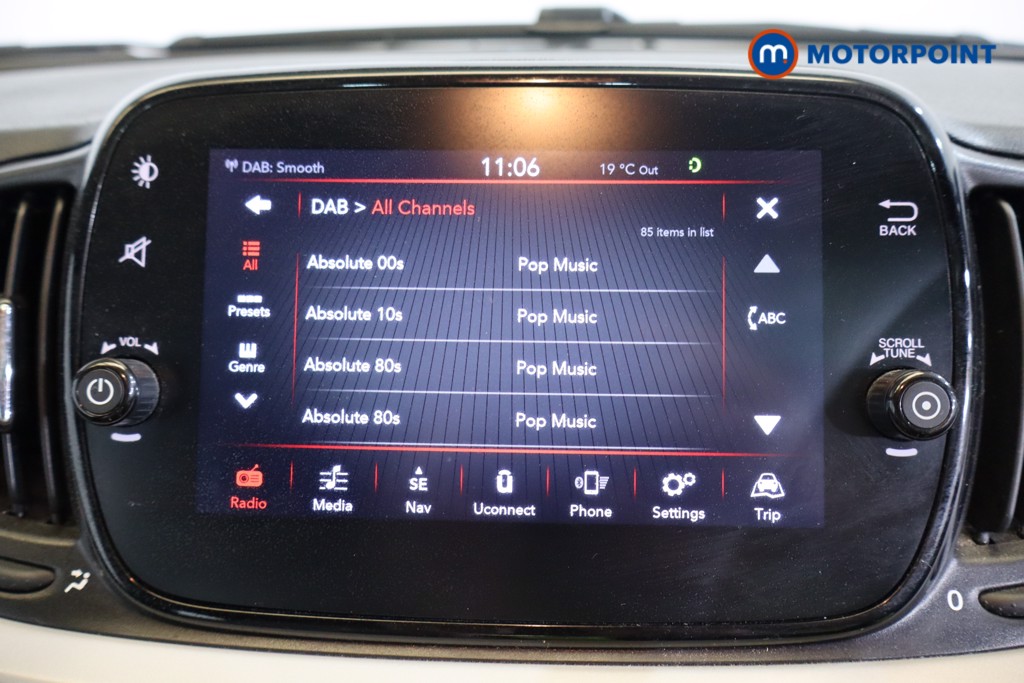 Fiat 500 Star Manual Petrol-Electric Hybrid Hatchback - Stock Number (1566765) - 4th supplementary image