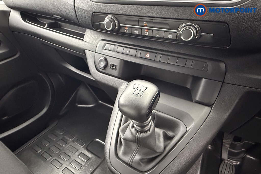 Vauxhall Vivaro Prime Manual Diesel Panel Van - Stock Number (1567031) - 4th supplementary image