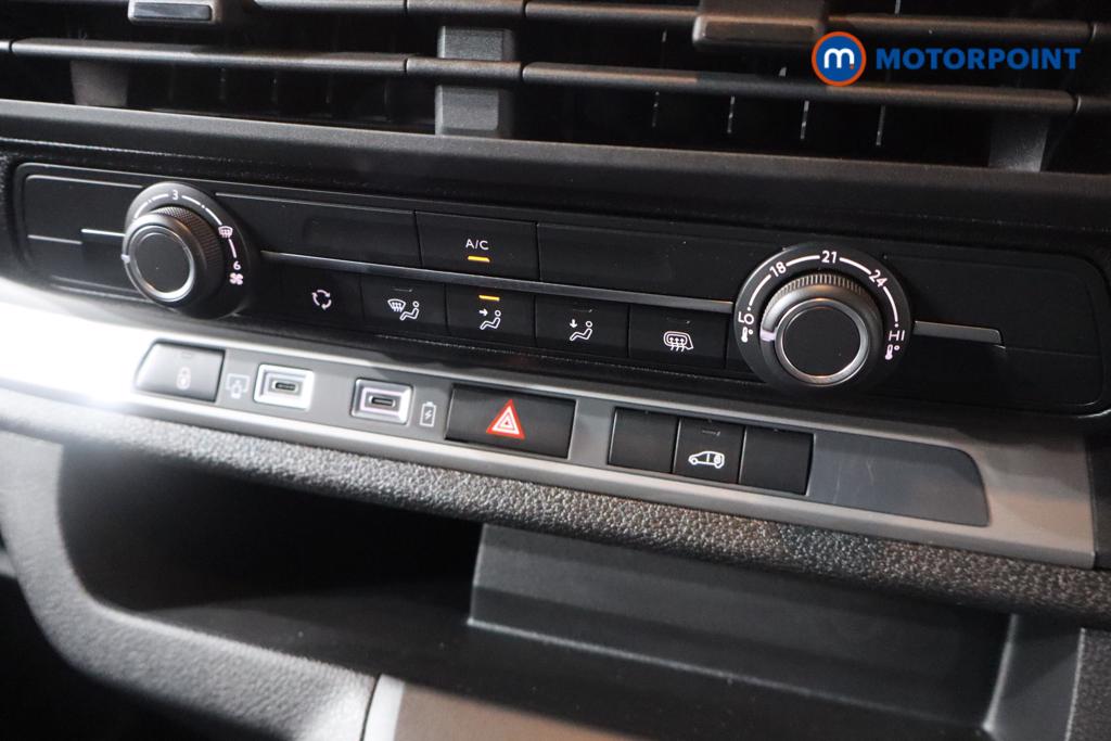 Vauxhall Vivaro PRO Manual Diesel Panel Van - Stock Number (1567167) - 4th supplementary image