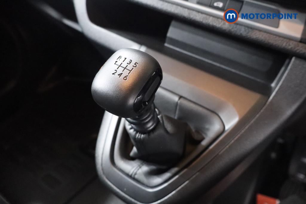 Vauxhall Vivaro PRO Manual Diesel Panel Van - Stock Number (1567167) - 5th supplementary image