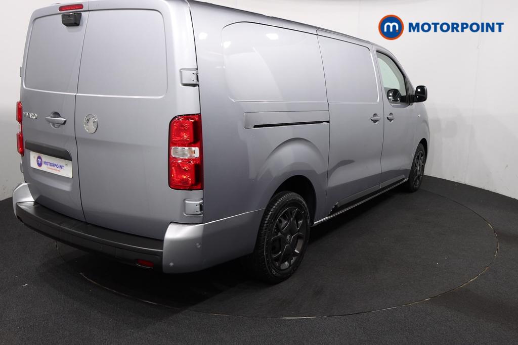 Vauxhall Vivaro PRO Manual Diesel Panel Van - Stock Number (1567177) - Drivers side rear corner