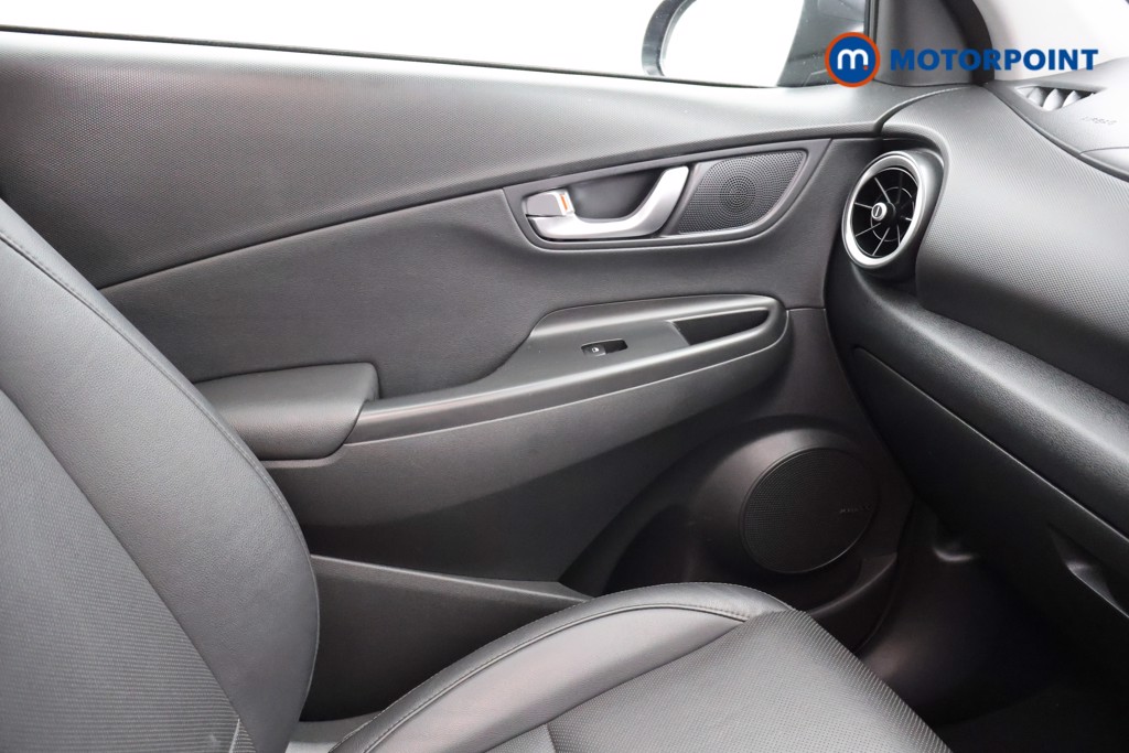 Hyundai Kona Ultimate Automatic Petrol-Electric Hybrid SUV - Stock Number (1568565) - 7th supplementary image