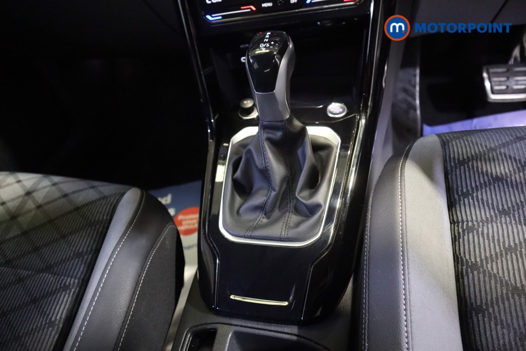 Volkswagen T-Roc R-Line Automatic Petrol SUV - Stock Number (1568752) - 6th supplementary image