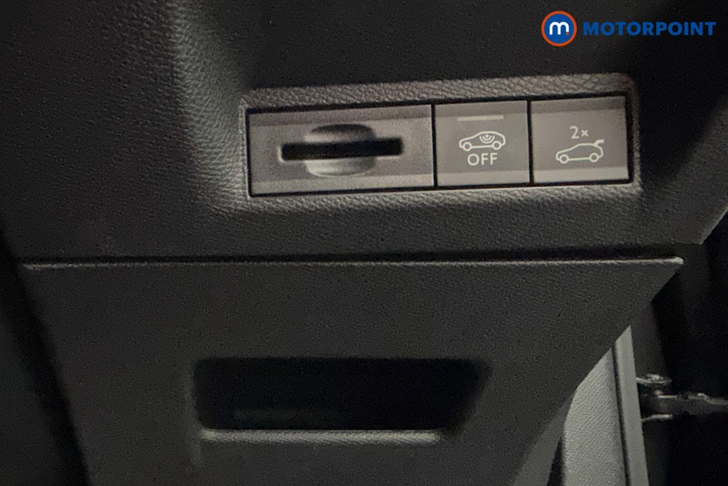 Peugeot 3008 GT Automatic Petrol SUV - Stock Number (1569491) - 20th supplementary image