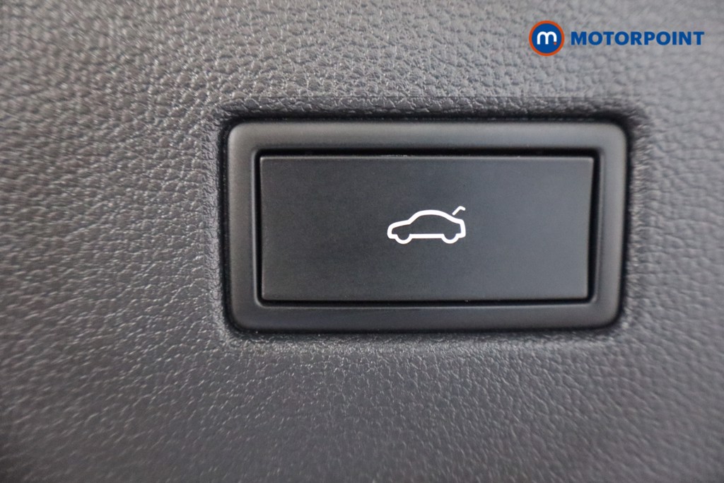 Volkswagen Tiguan R-Line Automatic Petrol SUV - Stock Number (1569502) - 37th supplementary image