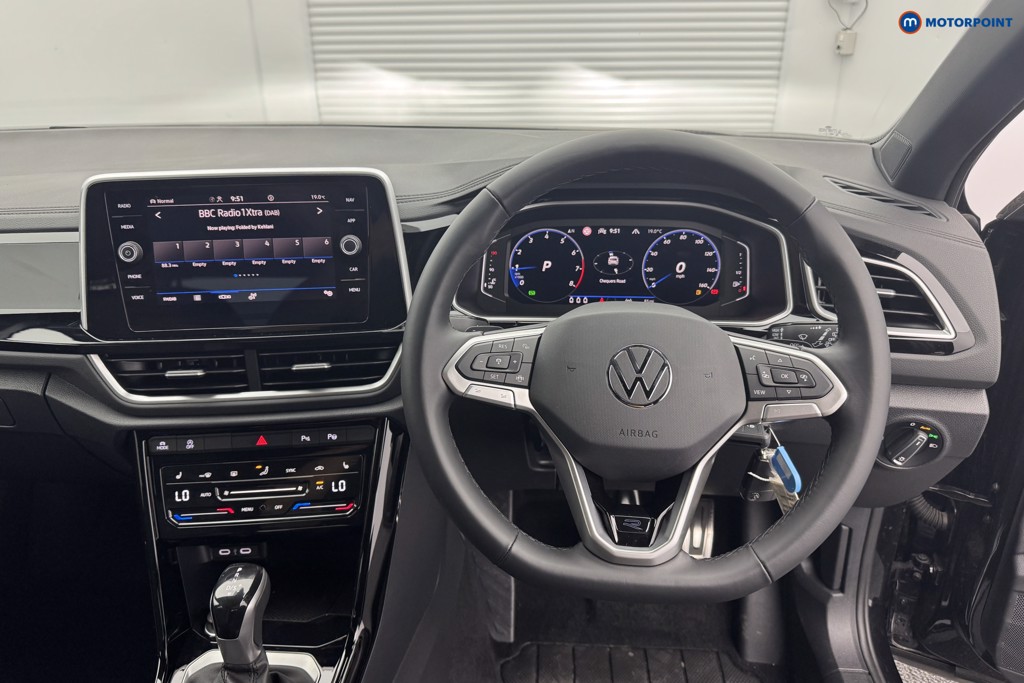 Volkswagen T-Roc R-Line Automatic Petrol SUV - Stock Number (1569554) - 1st supplementary image