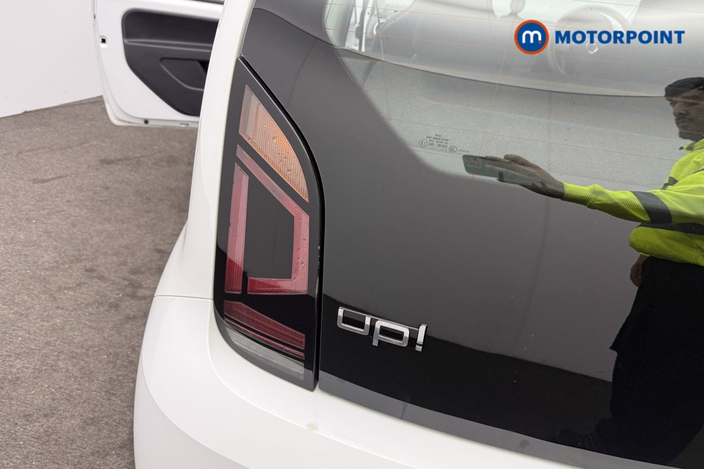 Volkswagen UP UP Manual Petrol Hatchback - Stock Number (1569742) - 5th supplementary image
