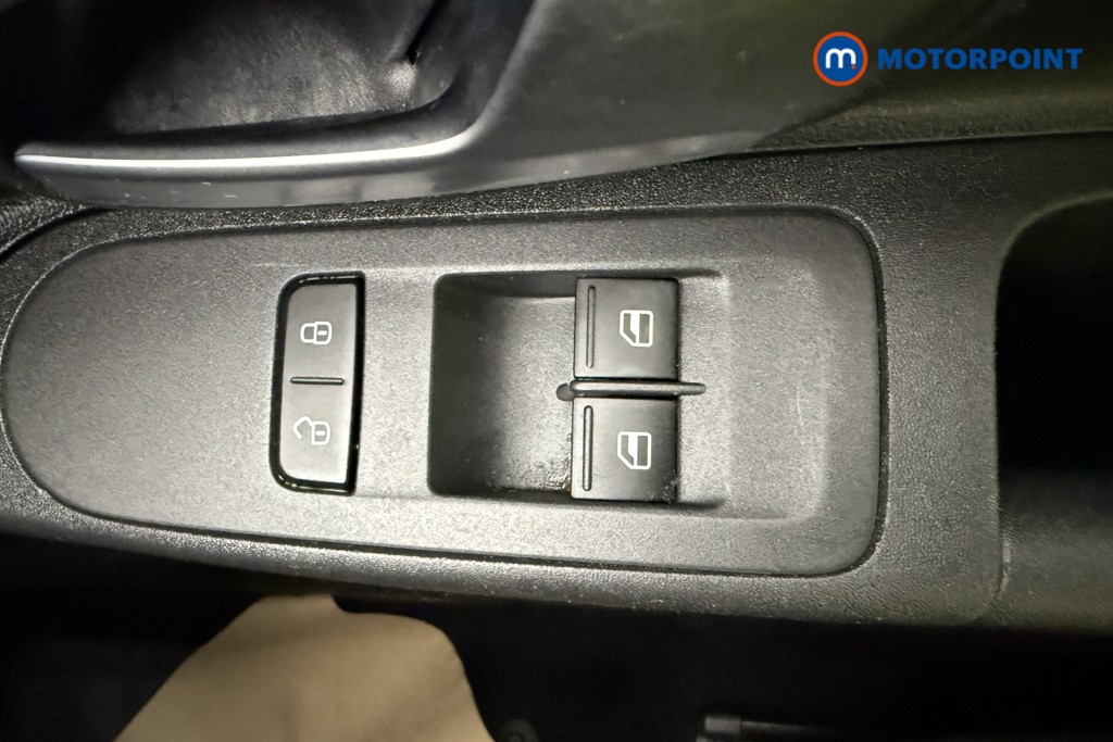Volkswagen UP UP Manual Petrol Hatchback - Stock Number (1569742) - 11th supplementary image