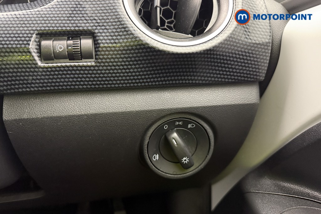 Volkswagen UP UP Manual Petrol Hatchback - Stock Number (1569742) - 12th supplementary image