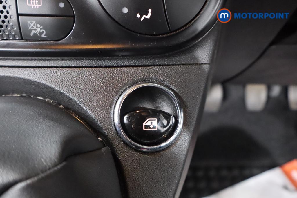 Fiat 500 Launch Edition Manual Petrol-Electric Hybrid Hatchback - Stock Number (1570880) - 6th supplementary image