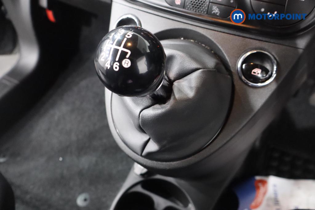 Fiat 500 Launch Edition Manual Petrol-Electric Hybrid Hatchback - Stock Number (1570880) - 7th supplementary image