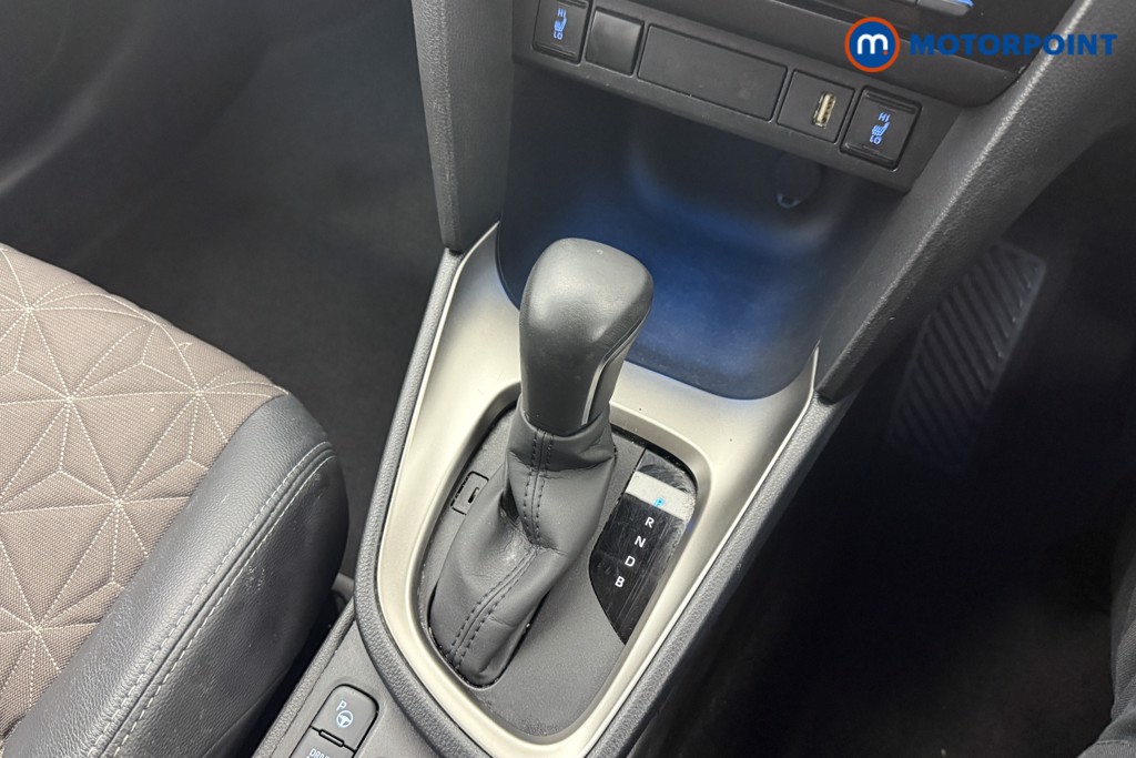 Toyota Yaris Cross Excel Automatic Petrol-Electric Hybrid Estate - Stock Number (1571104) - 5th supplementary image