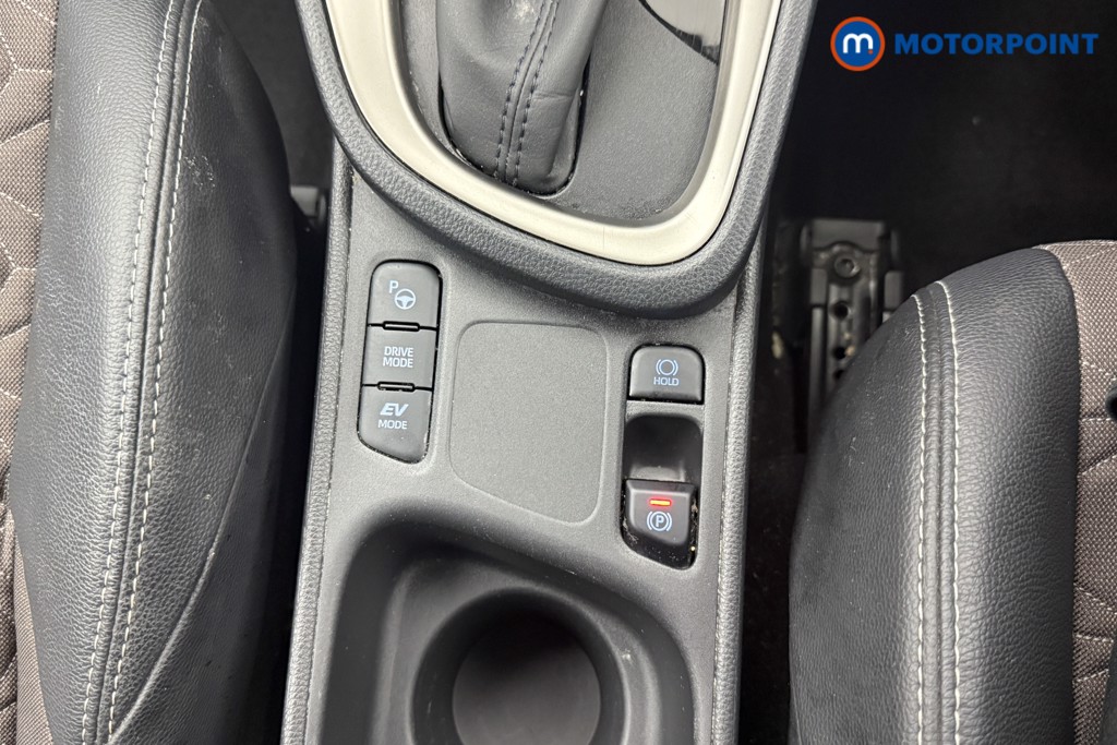 Toyota Yaris Cross Excel Automatic Petrol-Electric Hybrid Estate - Stock Number (1571104) - 6th supplementary image