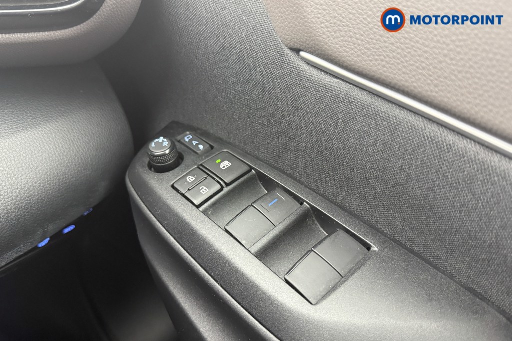 Toyota Yaris Cross Excel Automatic Petrol-Electric Hybrid Estate - Stock Number (1571104) - 10th supplementary image