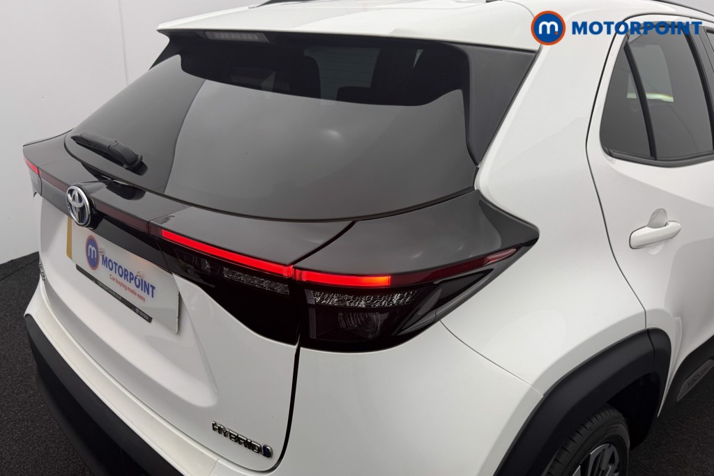 Toyota Yaris Cross Excel Automatic Petrol-Electric Hybrid Estate - Stock Number (1571104) - 21st supplementary image