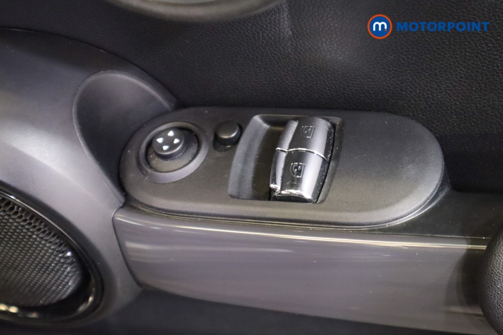 Mini Hatchback Cooper Manual Petrol Hatchback - Stock Number (1571130) - 9th supplementary image