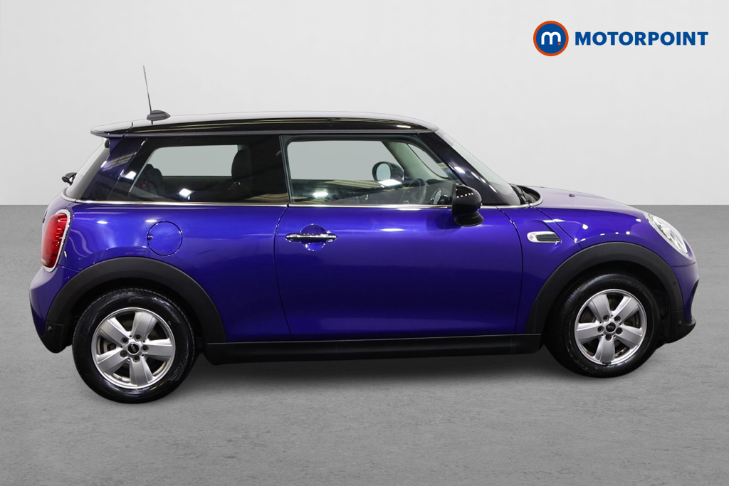 Mini Hatchback Cooper Manual Petrol Hatchback - Stock Number (1571130) - Drivers side