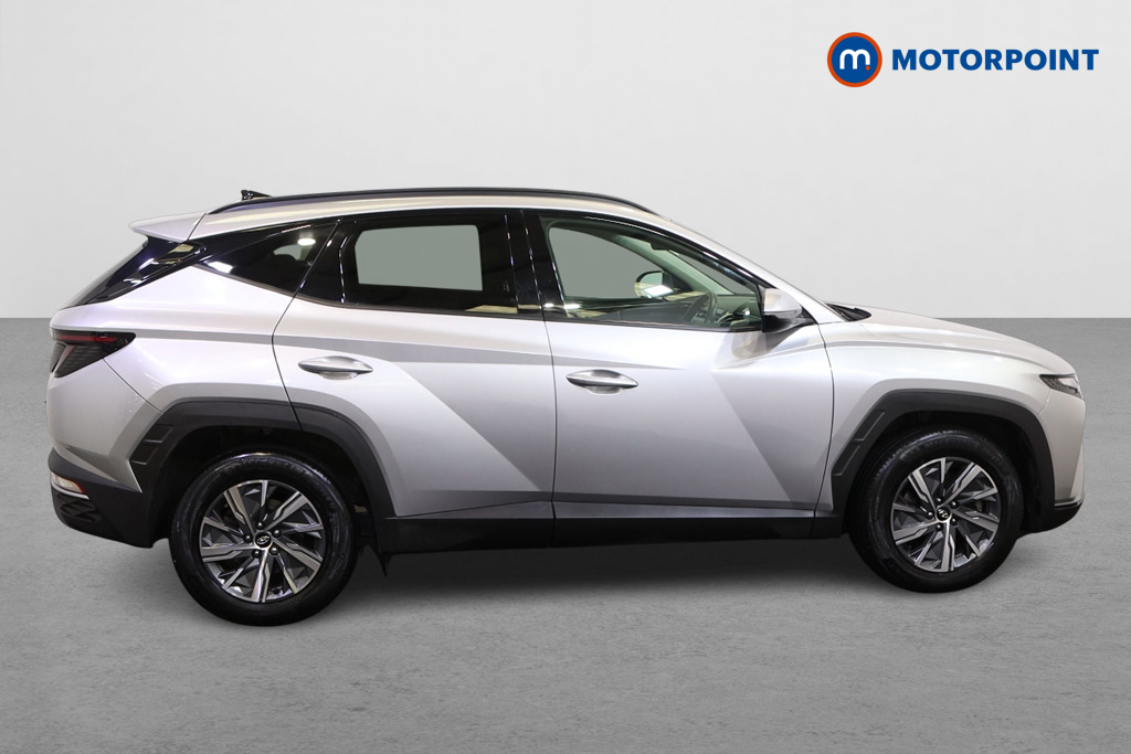 Hyundai Tucson Se Connect Manual Petrol SUV - Stock Number (1571360) - Drivers side