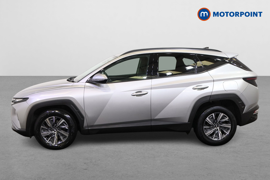 Hyundai Tucson Se Connect Manual Petrol SUV - Stock Number (1571360) - Passenger side