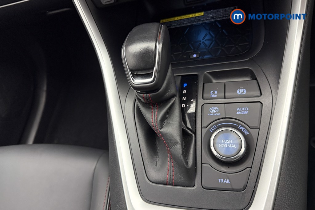 Toyota Rav4 Dynamic Automatic Petrol Plug-In Hybrid SUV - Stock Number (1571695) - 9th supplementary image