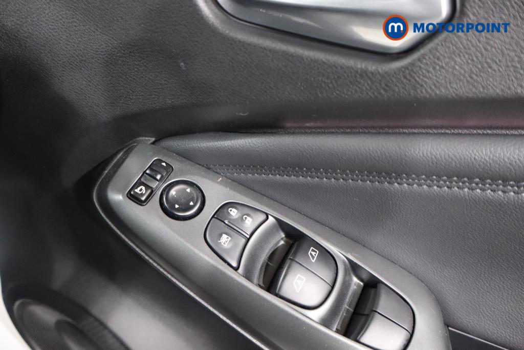 Nissan Juke N-Connecta Automatic Petrol-Electric Hybrid SUV - Stock Number (1571751) - 15th supplementary image