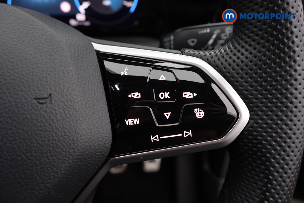 Volkswagen Golf R-Line Manual Petrol Hatchback - Stock Number (1571923) - 3rd supplementary image