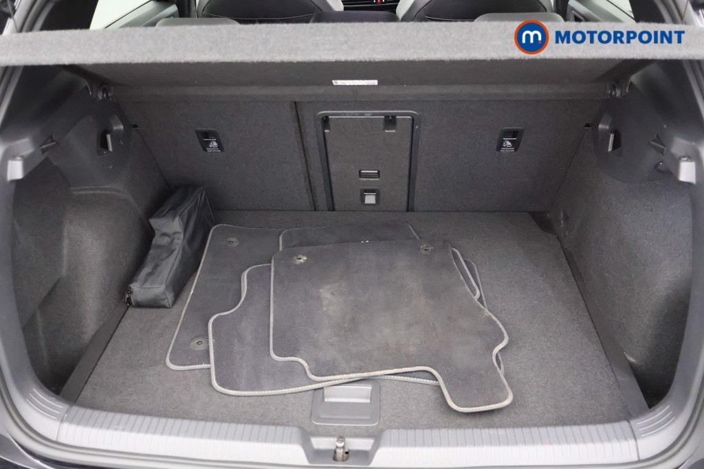 Volkswagen Golf R-Line Manual Petrol Hatchback - Stock Number (1571923) - 12th supplementary image