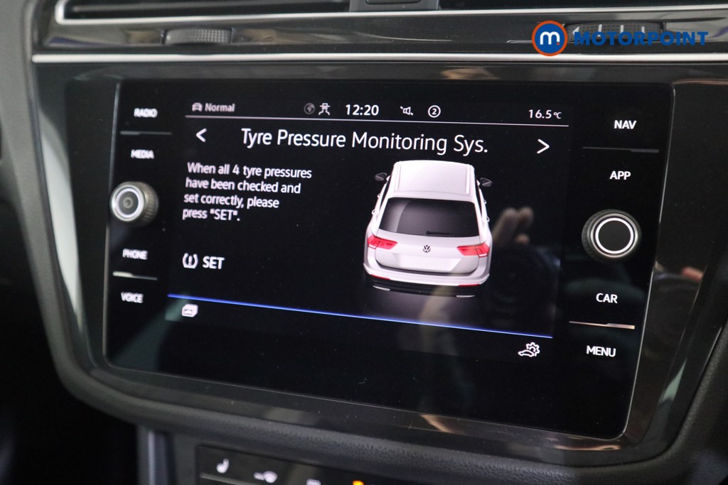 Volkswagen Tiguan R-Line Automatic Petrol SUV - Stock Number (1572059) - 6th supplementary image