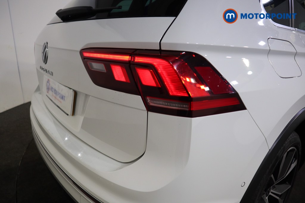 Volkswagen Tiguan R-Line Automatic Petrol SUV - Stock Number (1572059) - 21st supplementary image